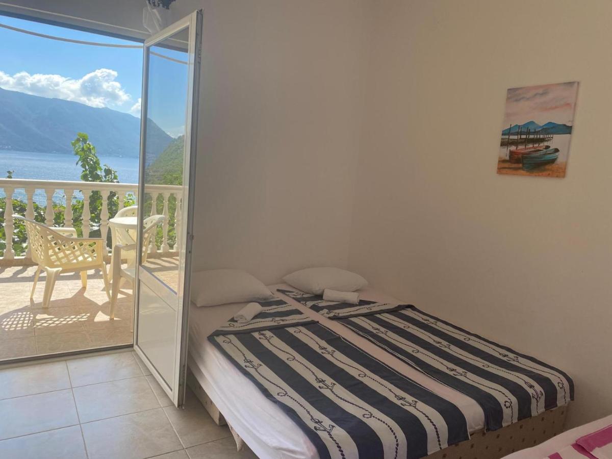 L & D Panorama Apartmani Risan Kültér fotó